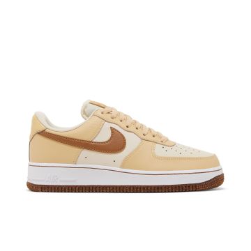 Air Force 1 Low '07 LV8 Pearl White Sesame - Stylish Low Top Sneakers