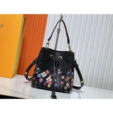 NeoNoe BB M13676 – Elegant Cream and Black Shoulder Bag