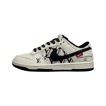 SB Dunk Low Collaboration Printed Beige-Black Sneakers – Street Style Comfort