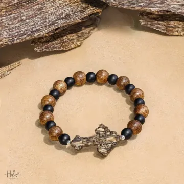 Handcrafted Agarwood Bracelet for Spiritual Souls – Grounding Energy for Meditation, Protection – Brown Agarwood – Main View