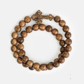 Handcrafted Natural Agarwood Bracelet for Spiritual Souls – Grounding Energy for Daily Wear, Meditation – Brown Agarwood – Main View