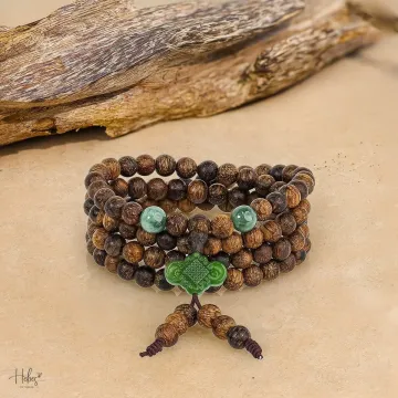 Handcrafted Natural Agarwood Bracelet for Spiritual Souls – Grounding Energy for Daily Wear, Meditation – Brown Agarwood – Main View