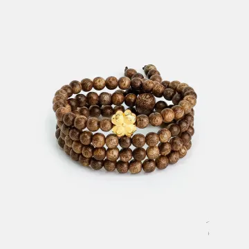 Handcrafted Natural Agarwood Bracelet for Spiritual Souls – Grounding Energy for Daily Wear