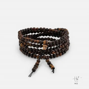 Natural Agarwood Bracelet for Men and Women – Handcrafted Spiritual Gift for Daily Wear, Meditation – Brown Agarwood – Main View