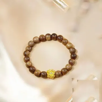 Natural Agarwood Bracelet for Spiritual Souls – Handcrafted Calming Energy for Daily Wear, Meditation – Brown Agarwood – Main View